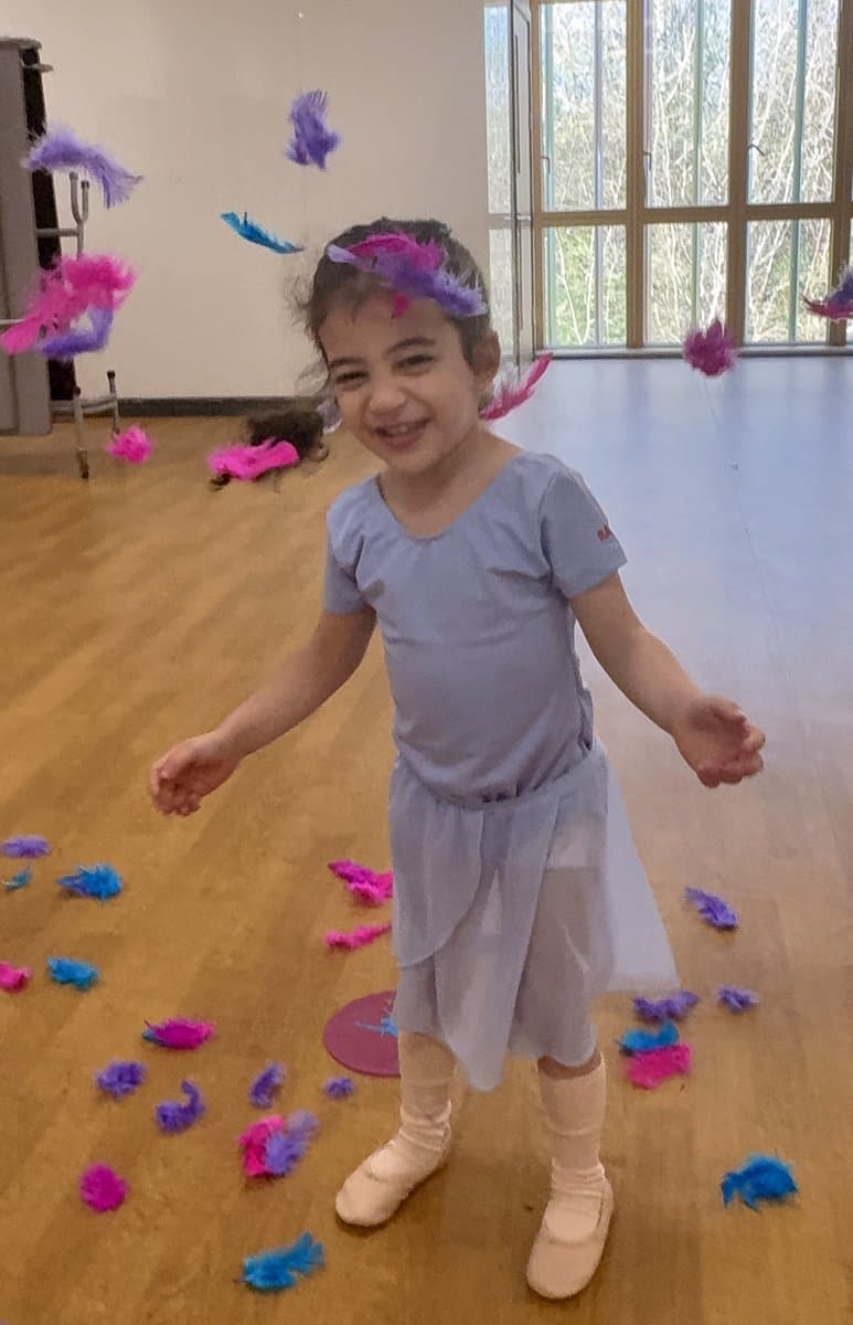 Ballet class at En Pointe Theatre Arts Cardiff