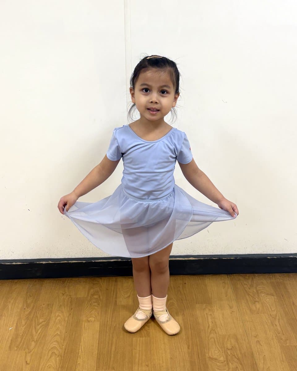 En Pointe Theatre Arts uniform